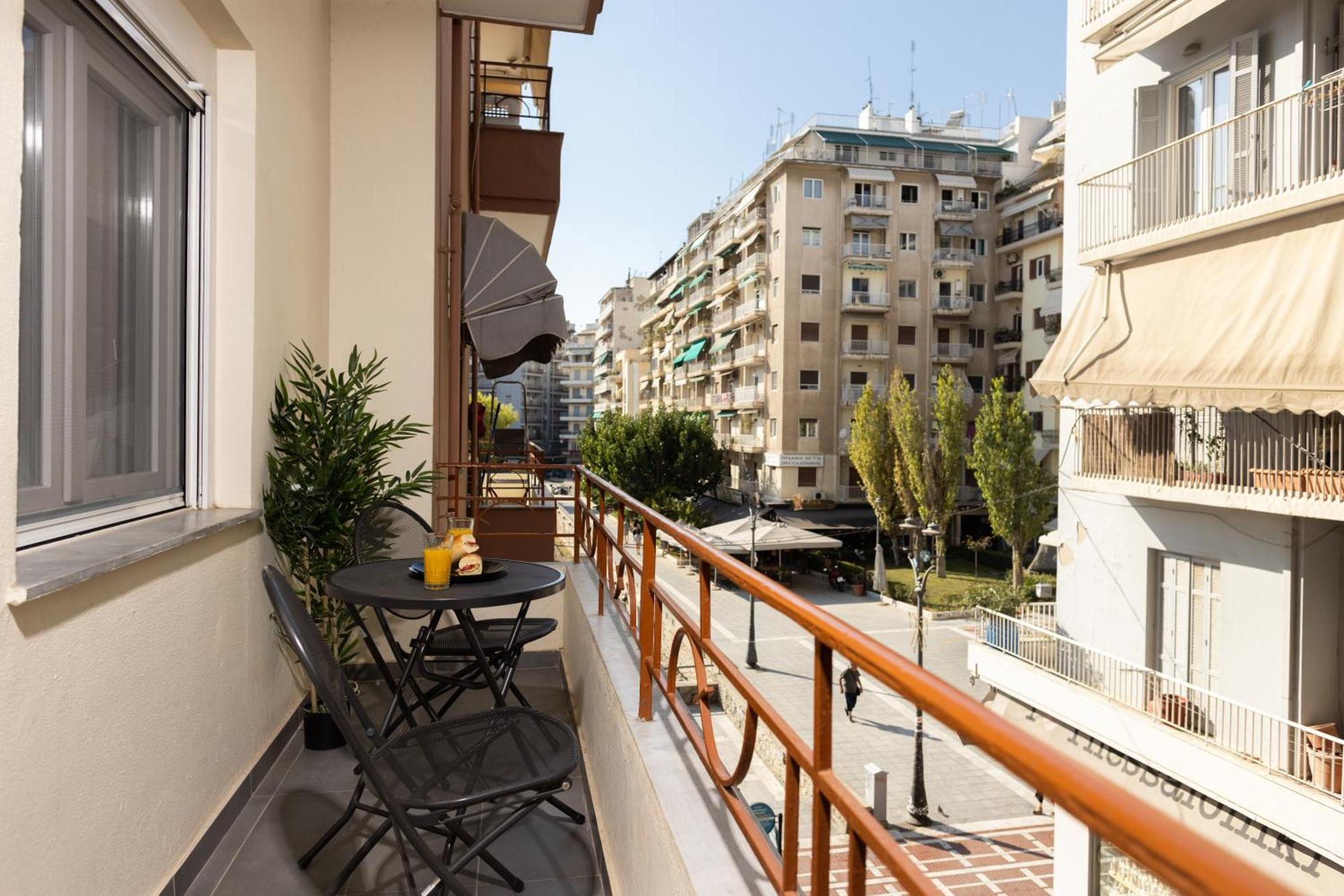 Starlights Wonderful View Apartments By Binobi! Thessaloníki Ngoại thất bức ảnh